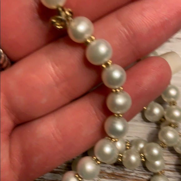 Pearl Necklace - Picture 2 of 2